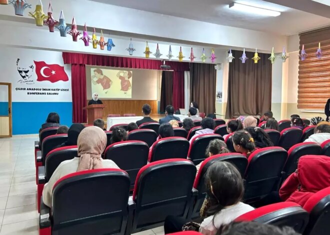 Çıldır Devlet Hastanesi, Öğrencilere Bağımlılıkla Mücadele ve İlk Yardım Eğitimi Verdi